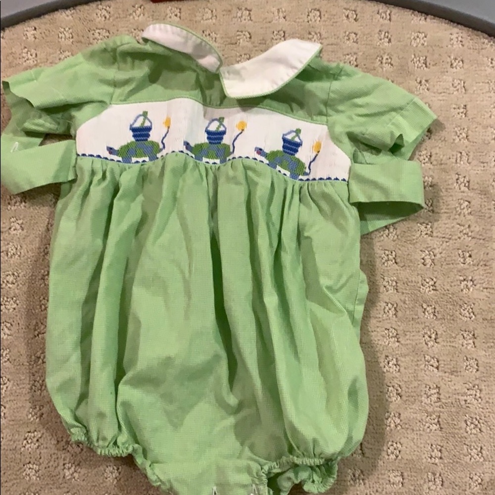 “Silly Goose” Hand Smocked Green Bubble 6-9 months